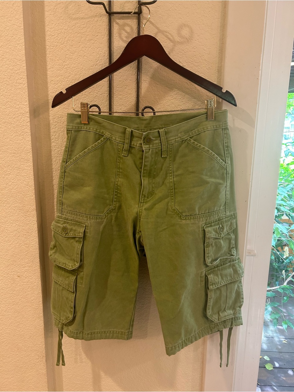 Sundance Olive Cargo Shorts